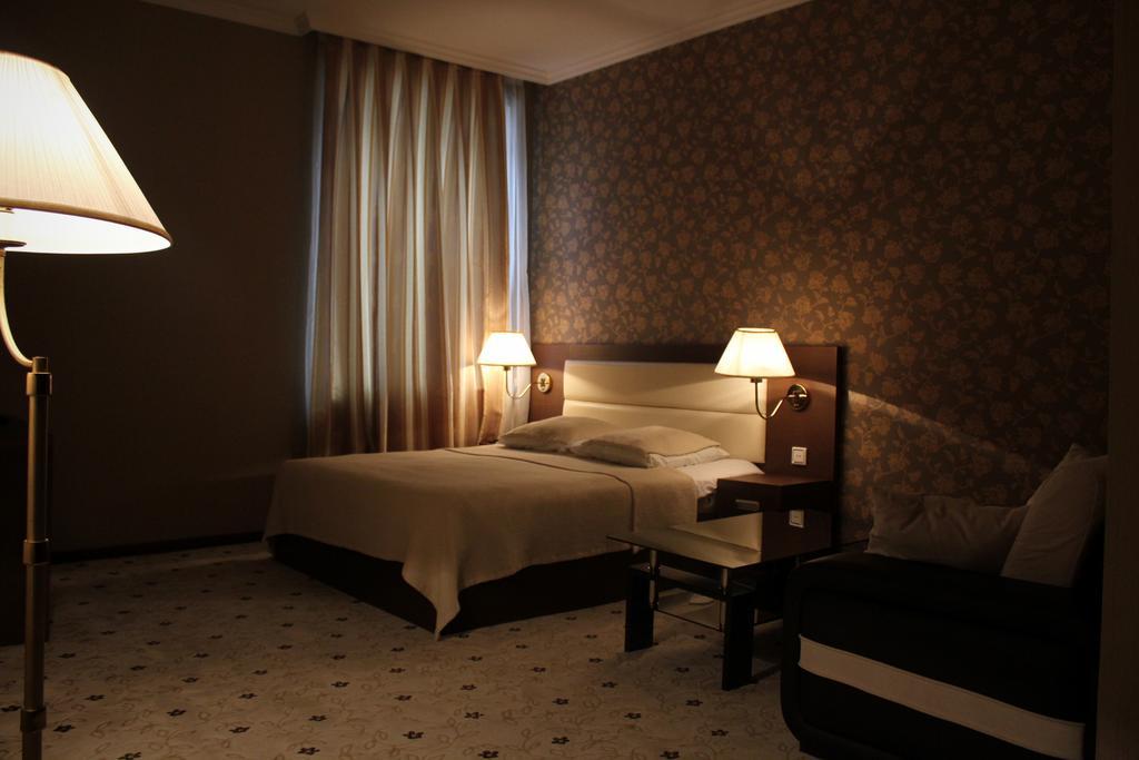 Hotel Empire Koetaisi Kamer foto